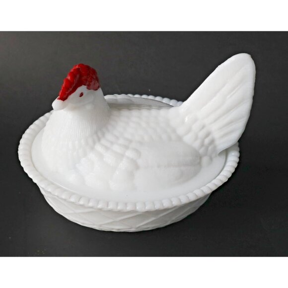 Vintage Milk Glass Chicken on Nest Hen Candy Dish Hen on Nest Farmhouse Style - Picture 1 of 6